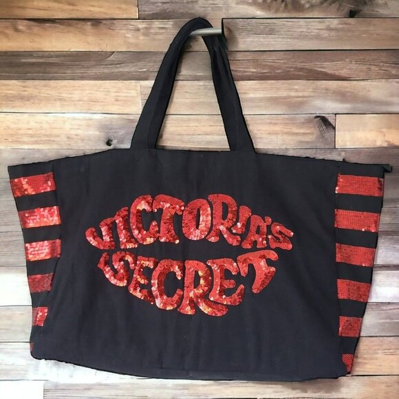 Victoria's Secret Sequin Lip Zip Shoulder Tote Weekend Duffle Gym Black Bag - Picture 1 of 16